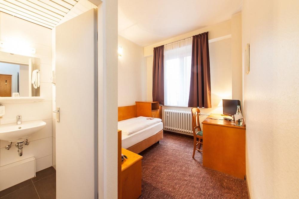 Hotel Ahl Meerkatzen Köln Dış mekan fotoğraf