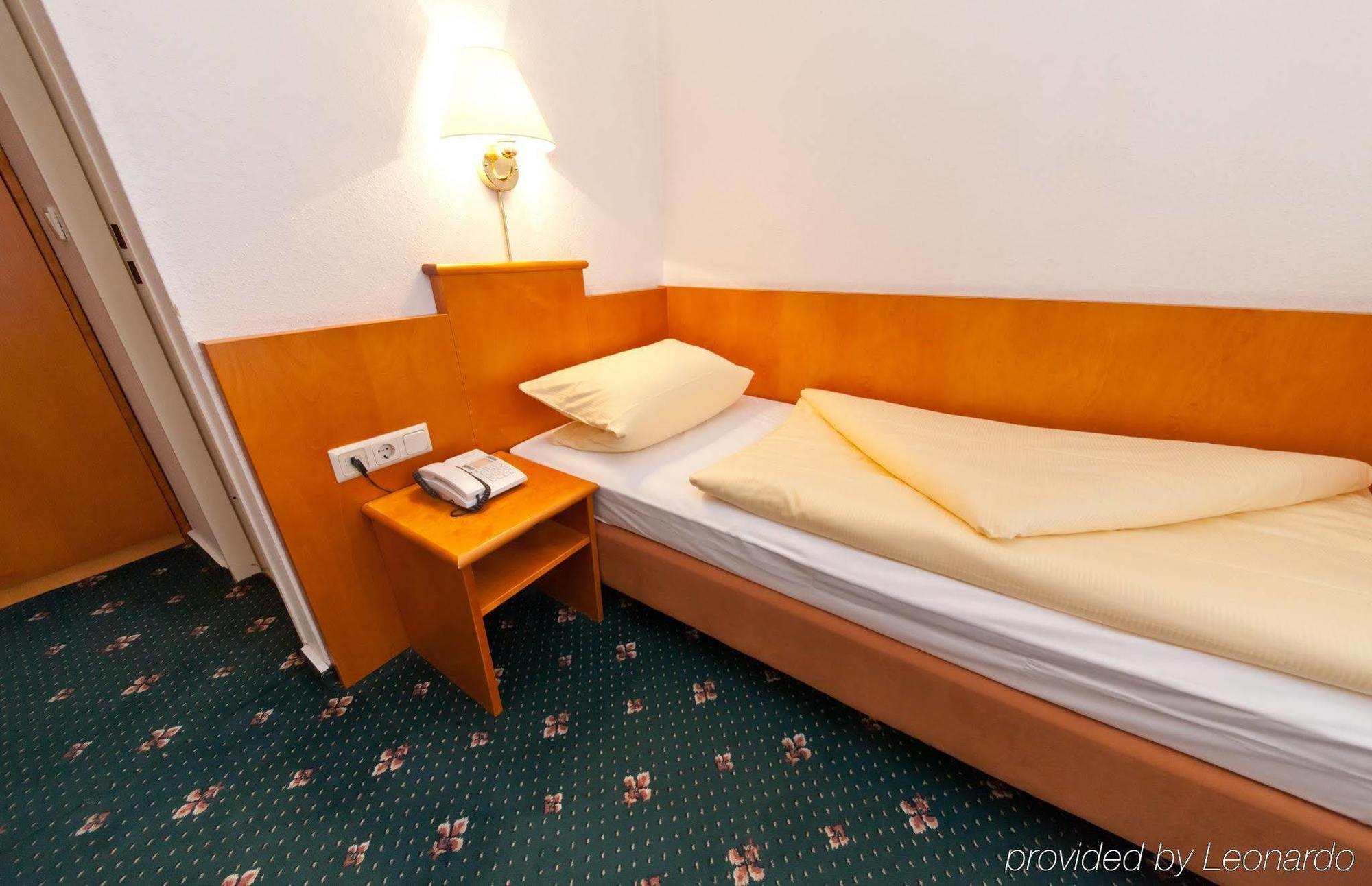 Hotel Ahl Meerkatzen Köln Dış mekan fotoğraf